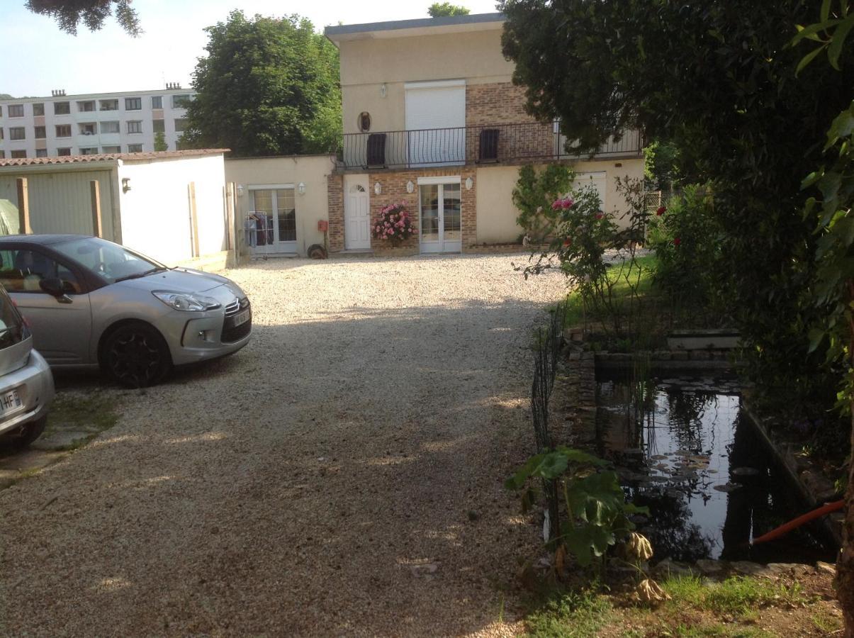 Studio Fond De Jardin Palaiseau Exterior photo